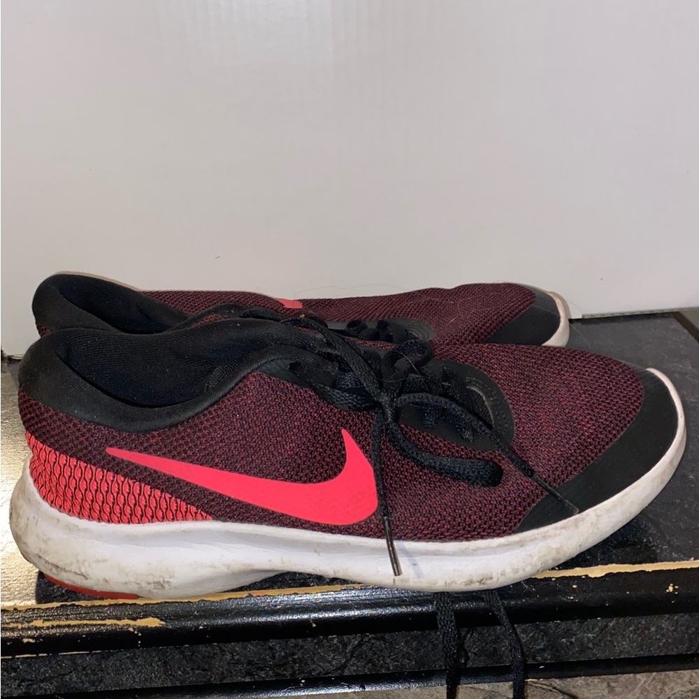 Nike Running Sneakers Women’s 9